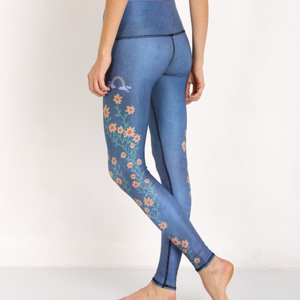 Teeki Blue Floral Leggings made from recycled ocean bottles SMALL (A2)